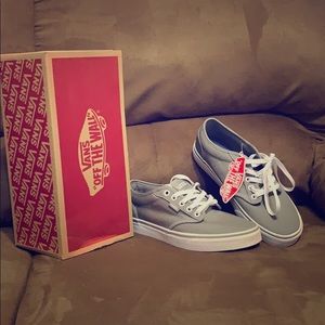 Women’s Vans (Grey/ white)